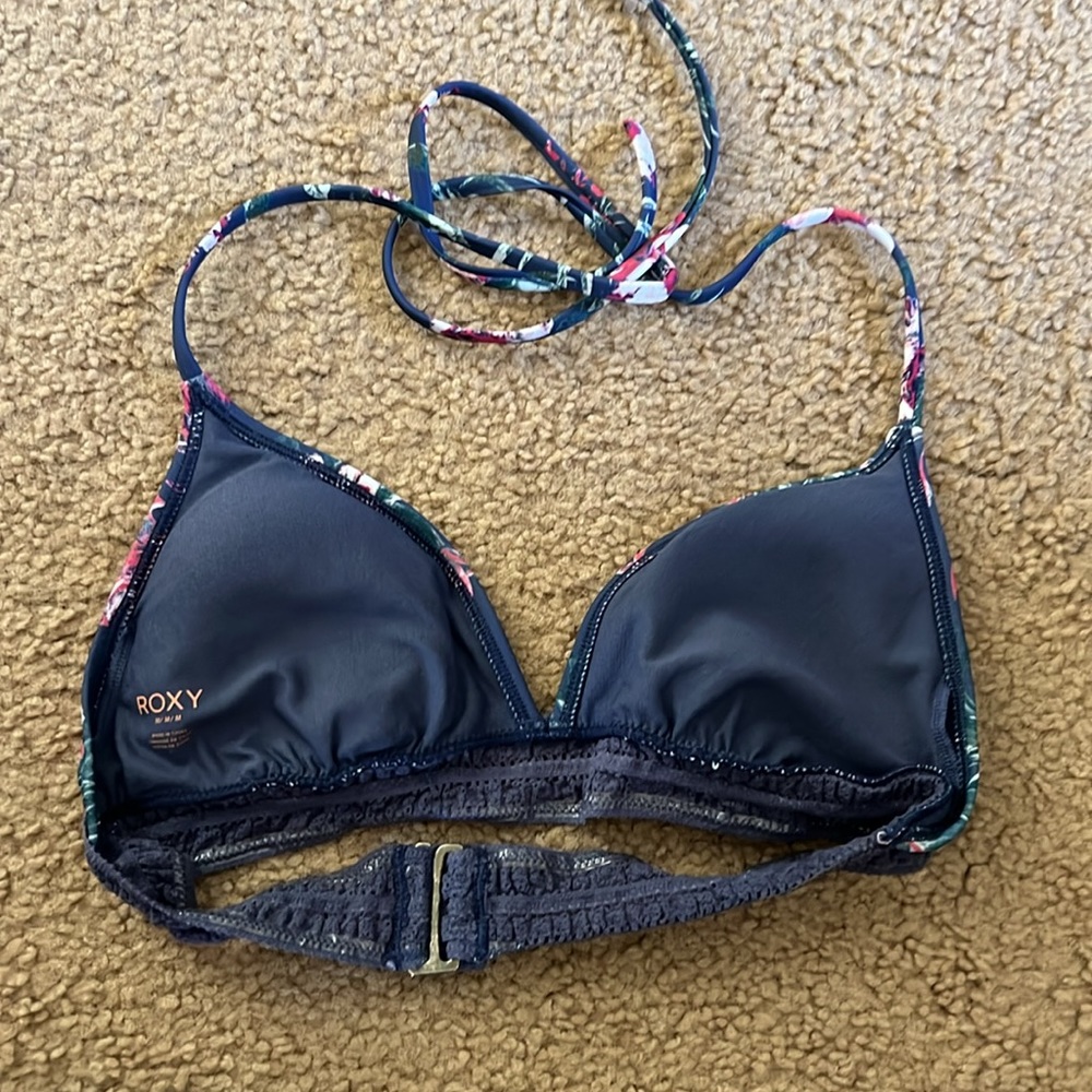 Roxy bikini top:M bottom:S - Picture 5 of 6